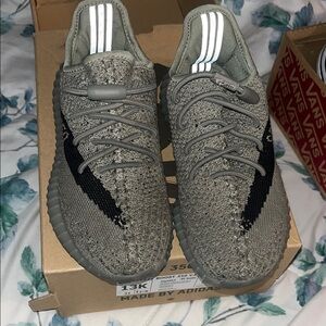 Adidas Yeezy Boost 350 V2 in Gray and Black
